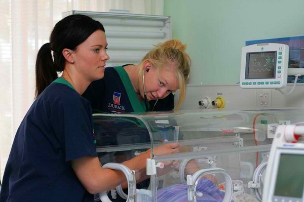 NICU Nurse: 5 Steps To Become A Neonatal Nurse