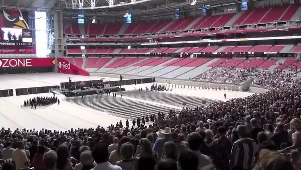 Does University of Phoenix have a graduation ceremony? - Quora